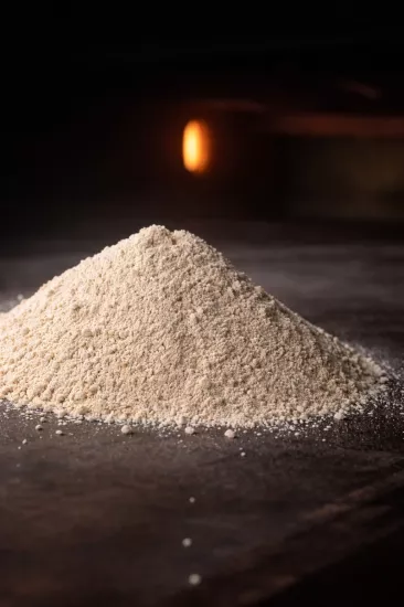 Tam Buğday Karakılçık Unu (1 Kg.)